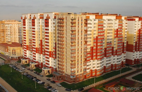 Азаров: 4000 «доступных квартир» решат жилищную проблему всей Украины